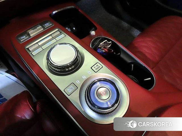 Genesis GV70 2024 Черный из Кореи, фото 3