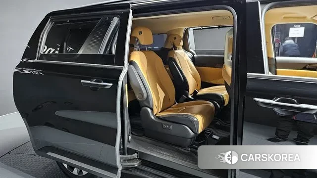 Kia Carnival 4th generation 2022 Черный из Кореи, фото 3