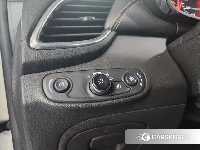 Chevrolet (GM Daewoo) The New Trax 2018 Белый из Кореи, фото 3