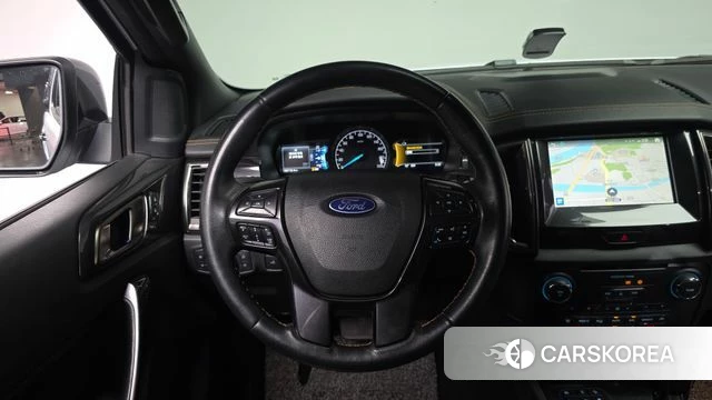 Ford Ranger 3rd Generation 2021 Белый из Кореи, фото 3