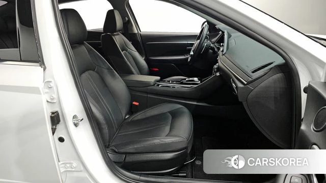 Hyundai Sonata (DN8) 2022 Белый из Кореи, фото 3