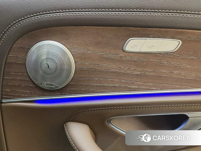 Mercedes-Benz E-class 2022 Черный из Китая, фото 3