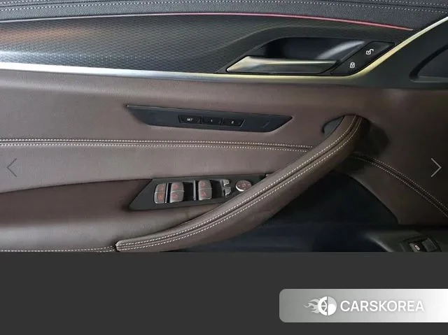 BMW 5 Series (G30) 2023 Серый из Кореи, фото 3