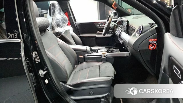 Mercedes-Benz GLB-Class X247 2022 Черный из Кореи, фото 3