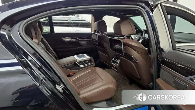 BMW 7 Series (G11) 2018 Черный из Кореи, фото 3