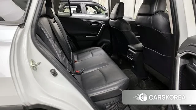 Toyota RAV4 5th Generation 2023 Белый из Кореи, фото 3