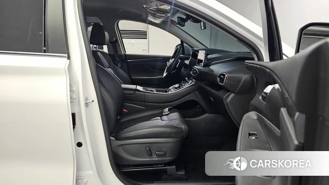 Hyundai The New Santa Fe 2023 Белый из Кореи, фото 3