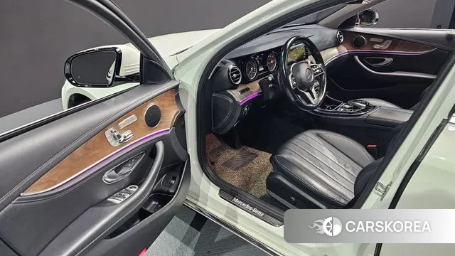 Mercedes-Benz E-Class W213 2019 Белый из Кореи, фото 3