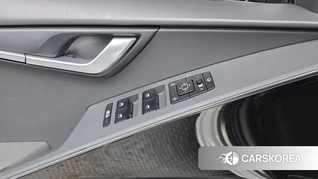 Kia Di Ol Nu Niro 2022 Белый из Кореи, фото 3