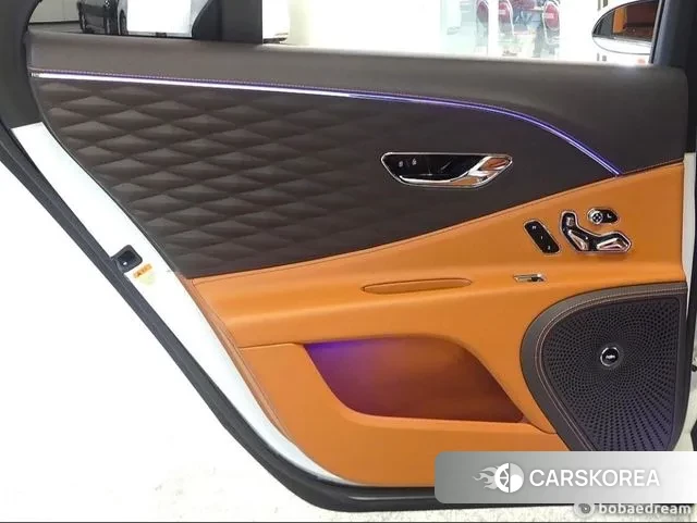 Bentley Flying Spur 3rd Generation 2023 Белый из Кореи, фото 3