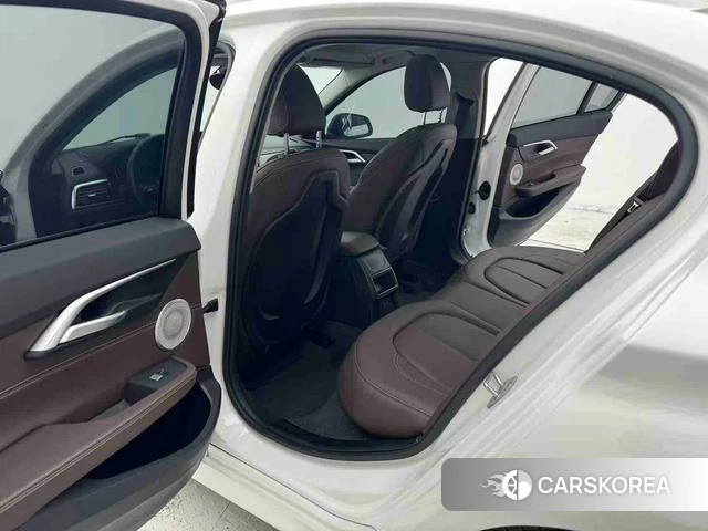 BMW 1 series 2022 Белый из Китая, фото 3