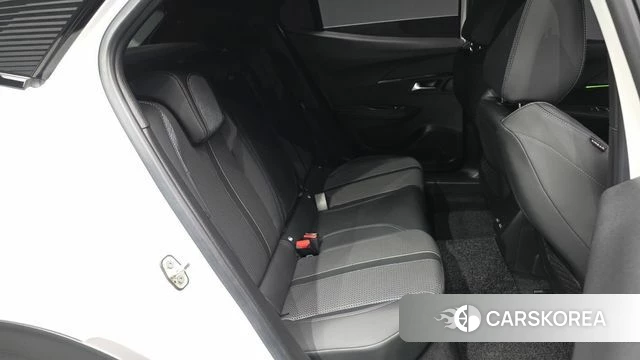 Peugeot 2008 Second generation 2021 Белый из Кореи, фото 3