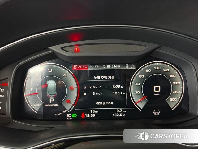 Audi Q8 (4M) 2026 Черный из Кореи, фото 3