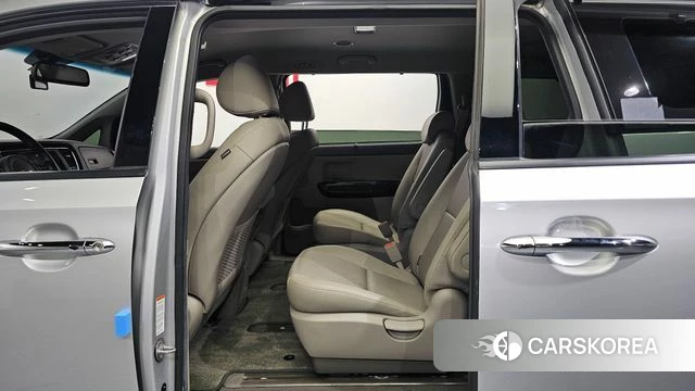 Kia All New Carnival 2018 Серебряный из Кореи, фото 3