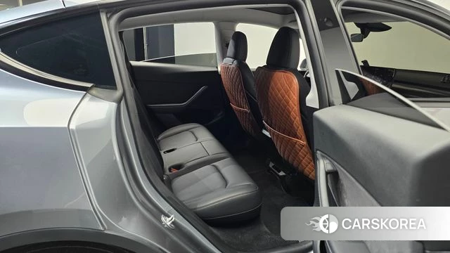 Tesla Model Y 2025 Серый из Кореи, фото 3