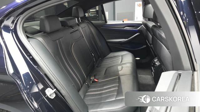 BMW 5 Series (G30) 2022 Черный из Кореи, фото 3