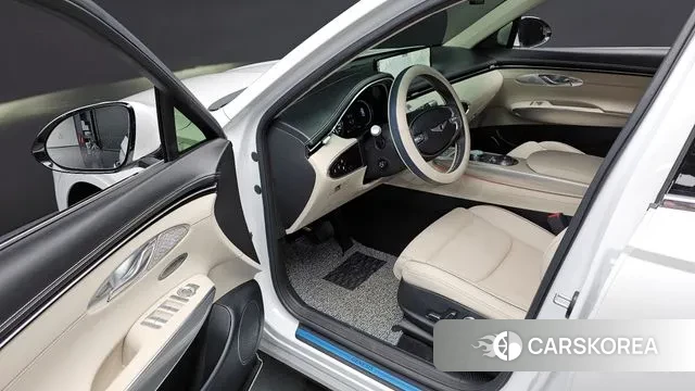Genesis GV70 2024 Белый из Кореи, фото 3
