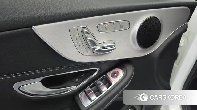 Mercedes-Benz C-Class W205 2020 Белый из Кореи, фото 3