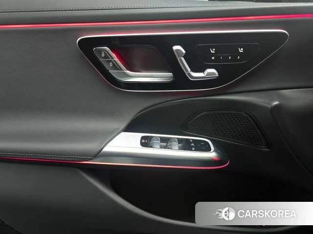 Mercedes-Benz E-Class W214 2025 Черный из Кореи, фото 3