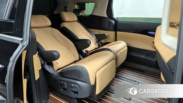 Kia Carnival 4th generation 2023 Черный из Кореи, фото 3