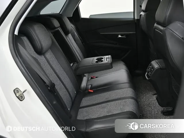Peugeot 3008 second generation 2018 Белый из Кореи, фото 3