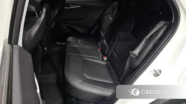 Kia Di Ol Nu Niro 2022 Белый из Кореи, фото 3