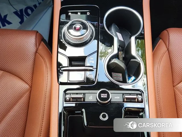 Kia The New K5 Hybrid 3rd generation 2023 Белый из Кореи, фото 3