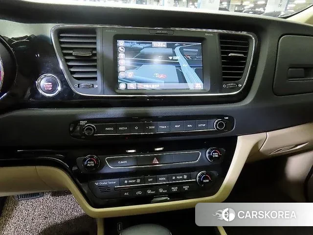 Kia The New Carnival 2019 Белый из Кореи, фото 3