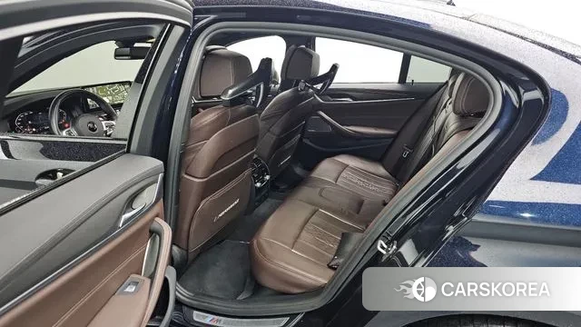 BMW 5 Series (G30) 2021 Черный из Кореи, фото 3