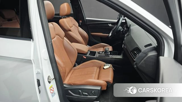 Audi Q5 (FY) 2023 Белый из Кореи, фото 3
