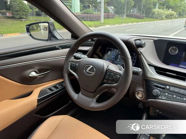 Lexus ES 2021 Белый из Китая, фото 3