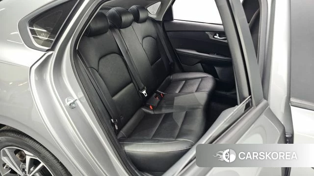 Kia The New K3 2nd generation 2022 Серый из Кореи, фото 3