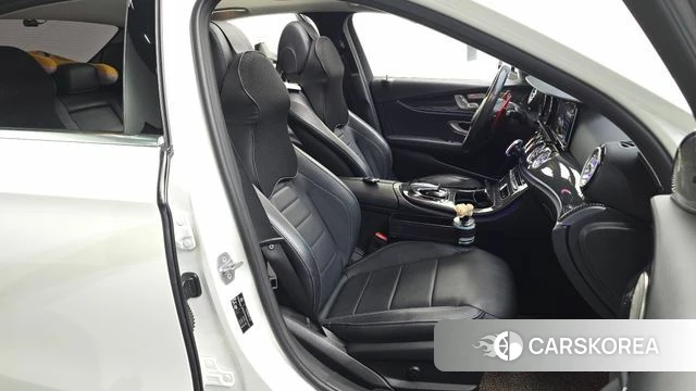 Mercedes-Benz E-Class W213 2018 Белый из Кореи, фото 3