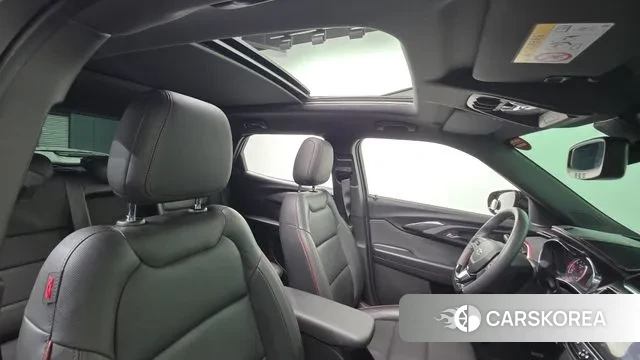 Chevrolet (GM Daewoo) Trailblazer 2023 Черный из Кореи, фото 3