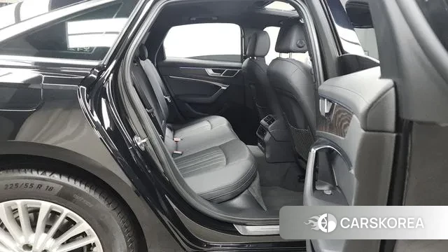 Audi A6 (C8) 2020 Черный из Кореи, фото 3