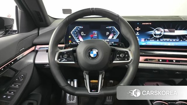 BMW 5 Series (G60) 2023 Черный из Кореи, фото 3