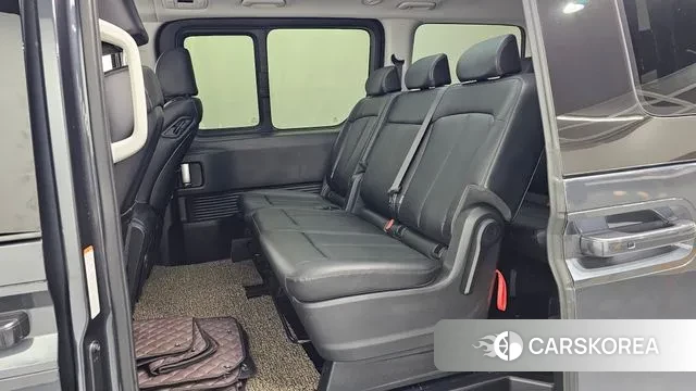 Hyundai Staria 2023 Серый из Кореи, фото 3