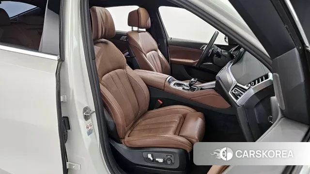 BMW X6 (G06) id 2885975 из Кореи 3