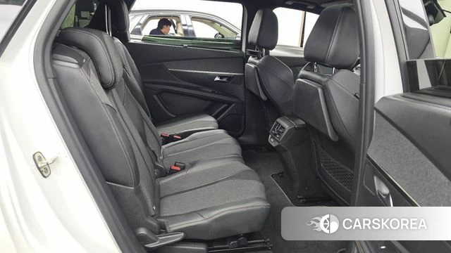 Peugeot 5008 second generation 2020 Белый из Кореи, фото 3