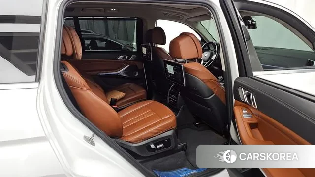 BMW X7 (G07) 2021 Белый из Кореи, фото 3