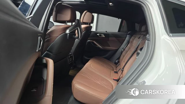 BMW X6 (G06) 2022 Белый из Кореи, фото 3