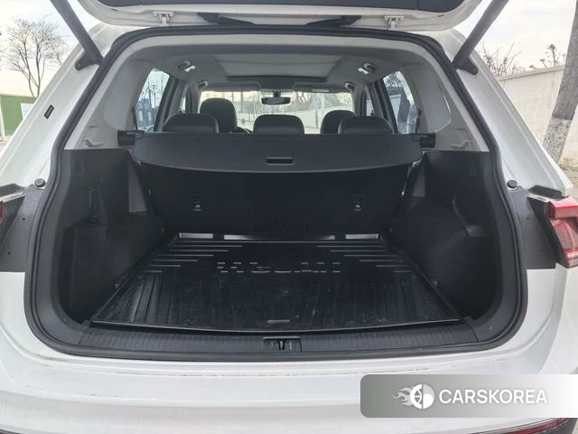 Volkswagen Tiguan L 2018 Белый из Китая, фото 3