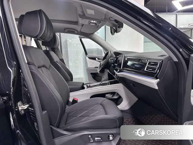 Volkswagen Tourang 2024 Черный из Китая, фото 3