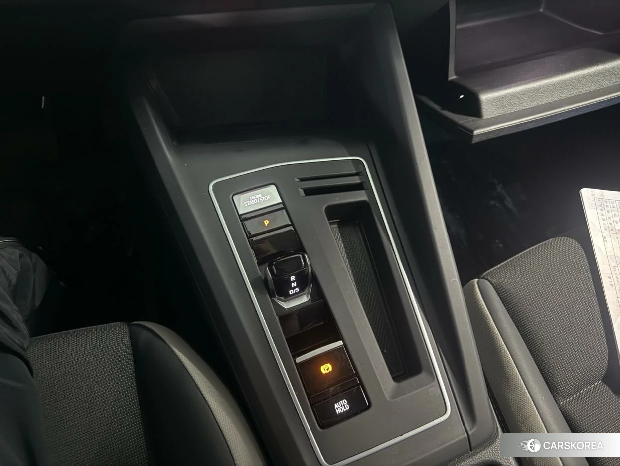 Volkswagen Golf 2023 Темно-серый из Китая, фото 3