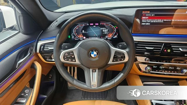 BMW 5 Series (G30) 2022 Белый из Кореи, фото 3