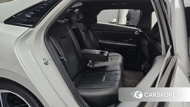 Hyundai Avante (CN7) 2020 Серебристо-серый из Кореи, фото 3