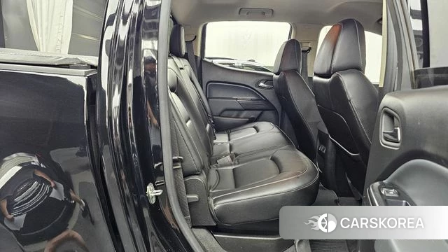 Chevrolet (GM Daewoo) Real New Colorado 2022 Черный из Кореи, фото 3
