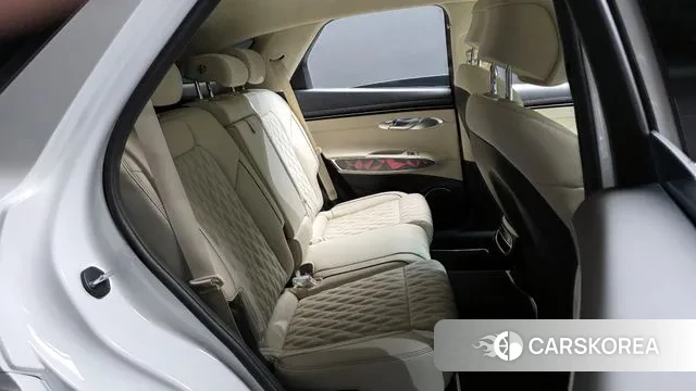 Genesis GV70 2023 Белый из Кореи, фото 3