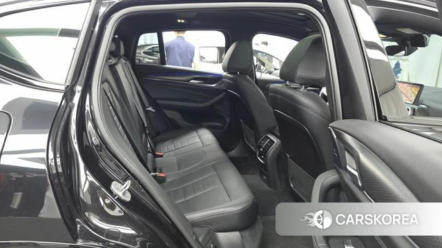 BMW X4 (G02) 2023 Черный из Кореи, фото 3
