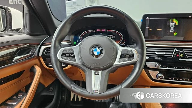 BMW 5 Series (G30) 2022 Белый из Кореи, фото 3